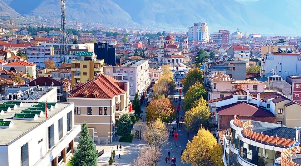 Bie numri i lindjeve, Dibra dhe Korca qarqet me tkurrjen me te larte